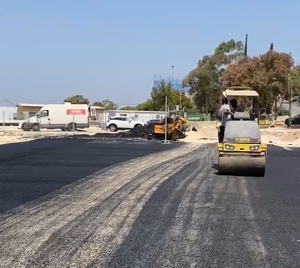 סלילת כביש אספלט בצפון